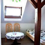 Guest house Podhradi 2*