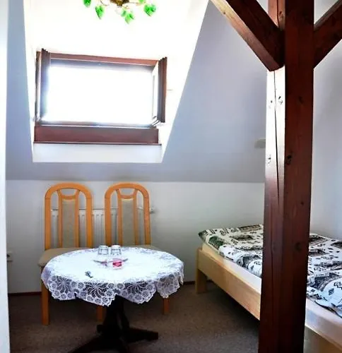 Gasthuis Podhradi 2*