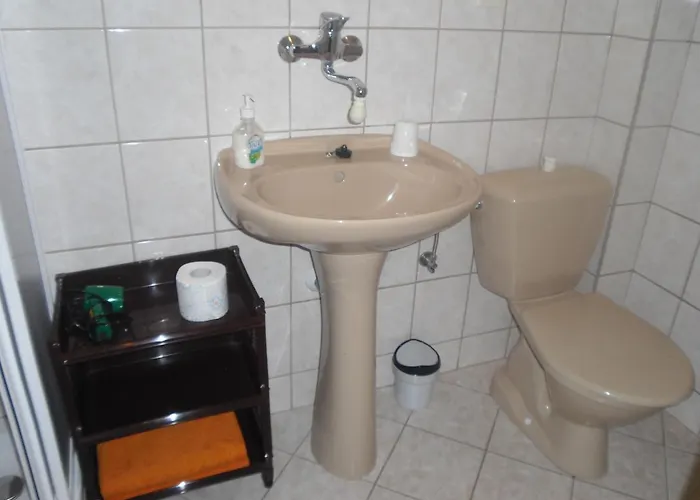 Podhradi Gasthuis 2*